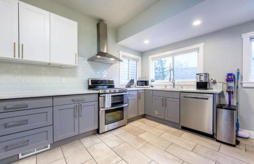 Upgraded Home with 5 BR 4 Bath 4 FREE gated parking space, Family,EV,RV friendly - Foto 23