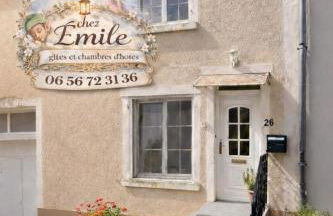 chez Émile côté face maison entière, 3 chambres, 2 salles de bains,jardin et terrasse - Foto 1