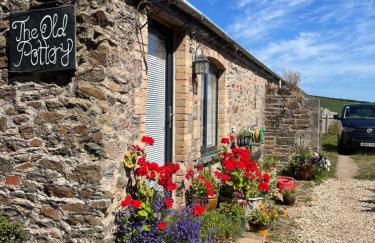 The Old Pottery, Unique Views & Spa-like Bathroom - Foto 10