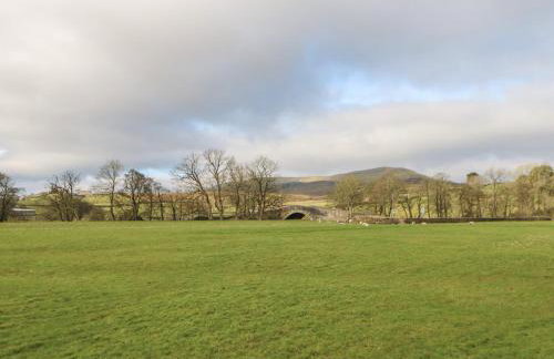 East House - Photo 26