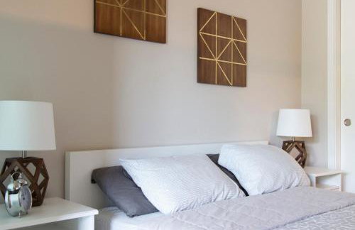 Amazing Capitol Hill Apartment with Free Parking! - Foto 15