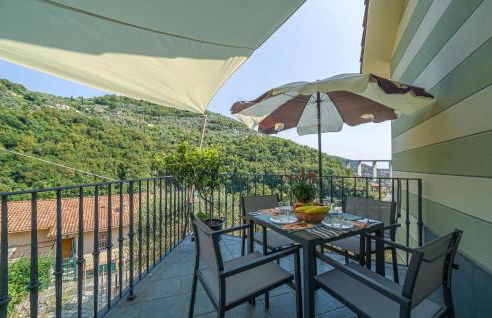 1 Bedroom Nice Home In Avegno - Foto 1