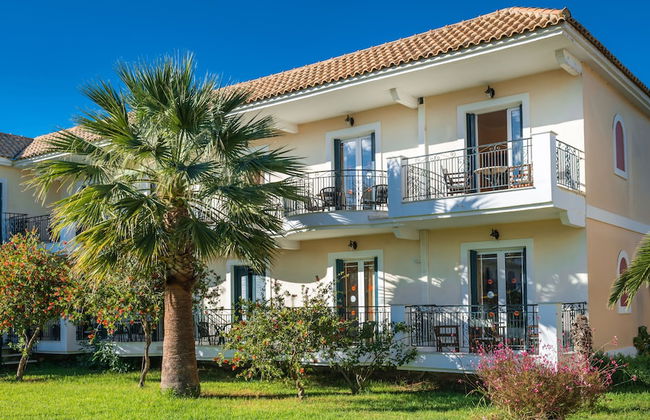 Ilios Hotel - Photo 30