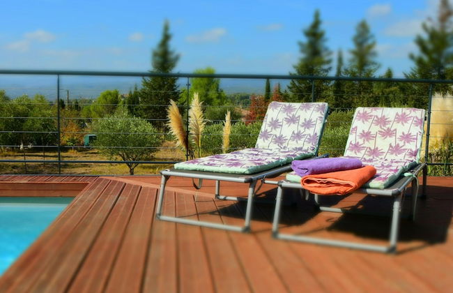 Villa With Pool & Views - Photo 30