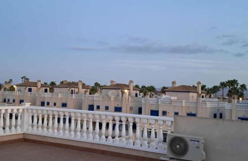 La CASA de Kevin - Torrevieja - Foto 9