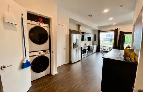 CHIC Modern Nashville Condo POOL, PATIO, PARKING - Foto 25