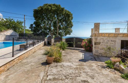 Lovely House Kristina with a pool - Photo 15