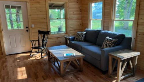 Perfect Maine Getaway in a Newly Renovated Cabin! - Foto 2
