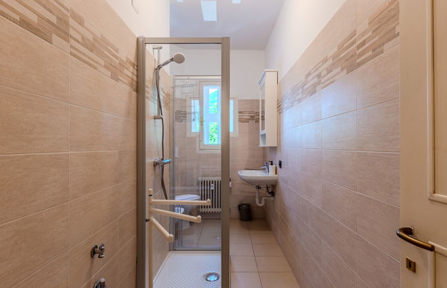 2 bedroom Apartment in Bellano with garden - Photo 5