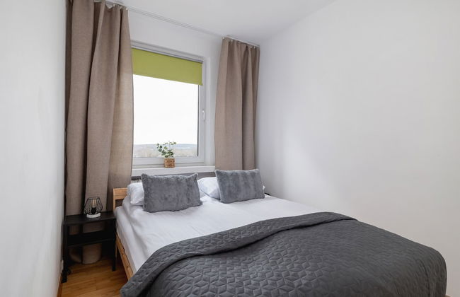 Grey Apartment in Katowice by Renters - Foto 6