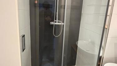 Siegburg Zentrum, moderne Wohnung plus Maisonette, Parkplatz inklusive - Foto 5, Shower