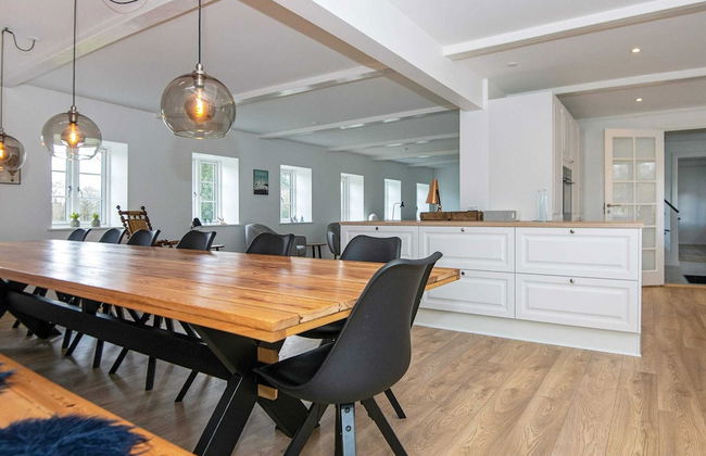 14 Person Holiday Home in Rodding - Foto 17