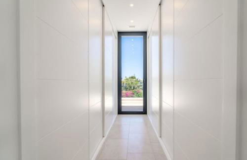 Brand New 7B Villa Zelda Beachside New Golden Mile - Photo 3