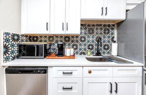 Modern Vacation Home 3BR 1BTH Close to Gulf Beach - Foto 11