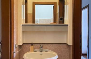 Wood Apartment - Photo 3