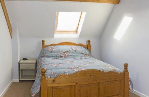 Finest Retreats - 2 Bed Llangollen Cottage - Sleeps 4 - Photo 3