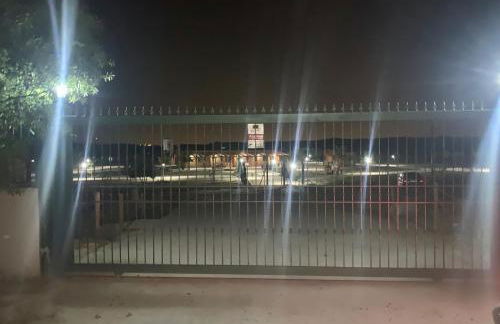 Granja escuela con bungalows Familias y grupos Parking privado gratuito - Foto 21