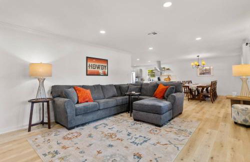 NEW! CowboyPool* 2Kings* Sleeps12* GroupTrip* - Foto 47