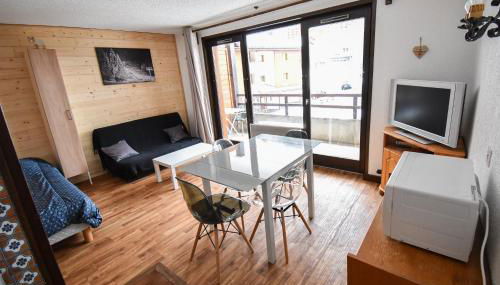 Le Relai S34 - Grand et lumineux studio avec coin montagne 4-6 pers avec WIFI, 50m des pistes, grand balcon exposé SUD, DRAPS NON COMPRIS - Foto 2