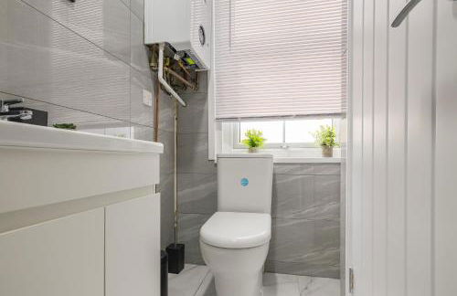 Station Side Sanctuary - 2BR Central Brighton Stay - Foto 40