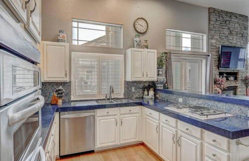 Marina Escape-Lake-Family-Fishing-Casino - Photo 30