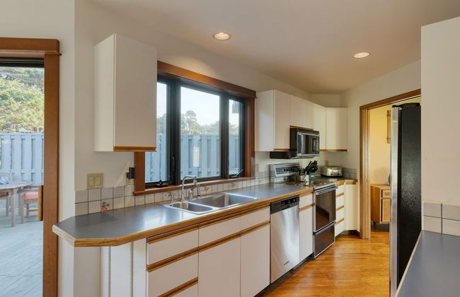 Half Block to Beach w Oceanview Patio Balcony The Shore Pine by Avantstay - Foto 14