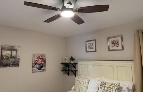 Quiet retreat near Coconut Grove free parking - Foto 49