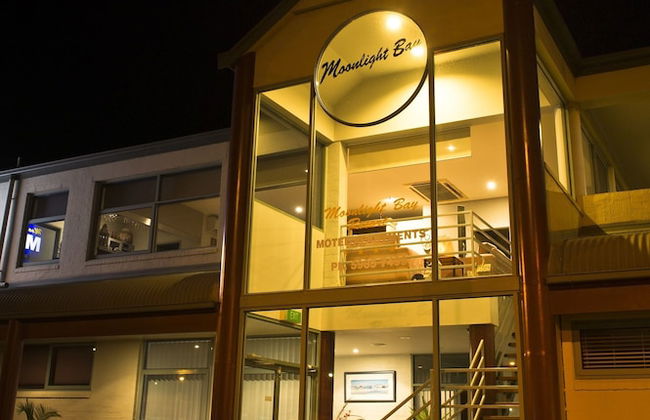 Moonlight Bay Apartments - Photo 28