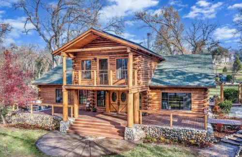 Log Cabin sleeps 20 with hot tub, EV Charger, firepit - Foto 2