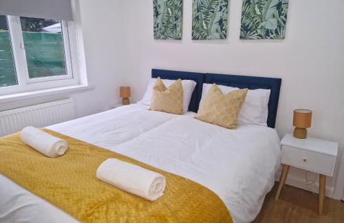 Lovely 2 Bed Heathrow and parking - Foto 4