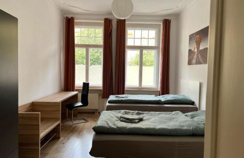 Gegenüber vom Theater - Foto 5