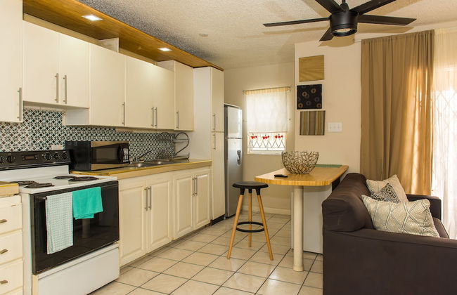 Kingston Most Centrally Located Two Bdrm - Foto 11