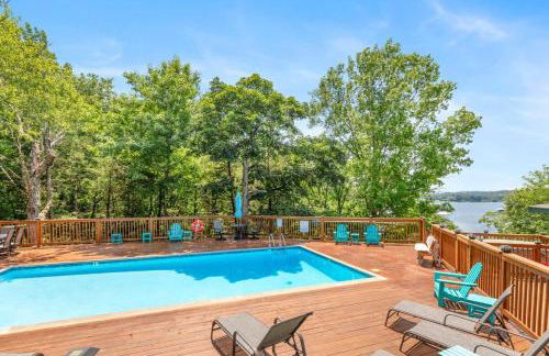 Table Rock Lake Cabin - The Cedars #1 with Lake Access Hot Tub Outdoor Pool - Foto 32