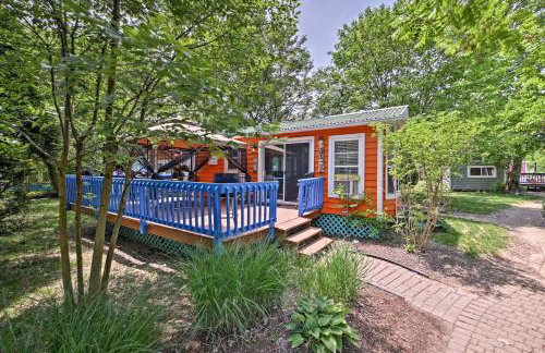 Middle Bass Island Escape Resort Pool and Bar! - Foto 2