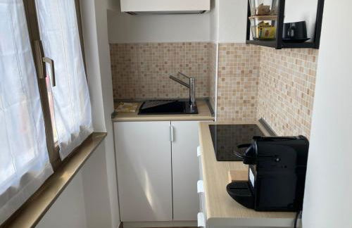 Monolocale con ampio terrazzo - Foto 13