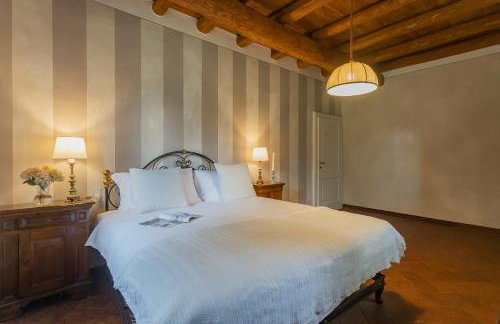 Villa Riva Bellagio with Pool - Photo 10