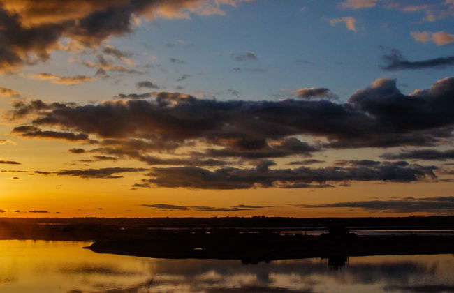 Paseo en barco por la ría de Punta Umbría al atardecer - Photo 1