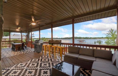 Lakefront Retreat Sleeps 15 Starlink Internet - Foto 30