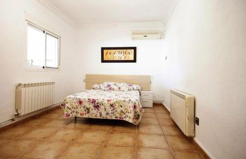 Charming Villa in Linares with Private Pool - Foto 10