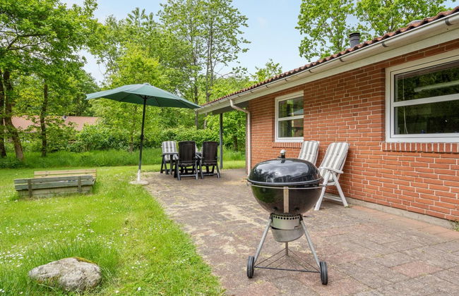 4 bedroom House in Toftlund with terrace - Photo 3