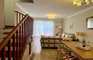 Estepona Penthouse Resort with Private Solárium - Pool & Free Parking - Photo 4