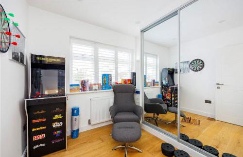 5 Bedroom House , Free Parking , Pool Table , Arcade Machine , Garden , Sleeps 9 , Offers , Ideal For Contractors , Families , Long Term Stays - Foto 23