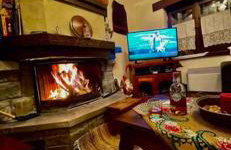 Παραδοσιακή πέτρινη κατοικία στην Βλάχα Ελάτης - Foto 39