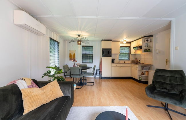 Luxury Chalet in Stegeren, Beautiful Surroundings - Photo 13