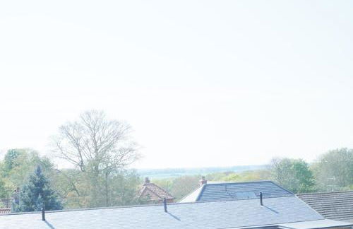 Sunset View, 2 bedrooms in the heart of Holt with parking - Foto 22