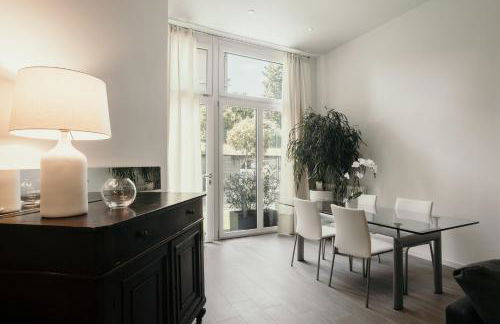 GuestHost - Studio 1 Deisgn Apartment with Car Parking! - Foto 2