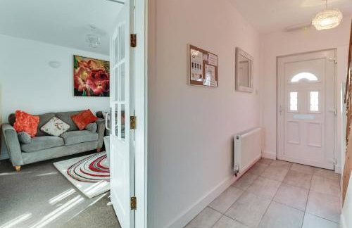 3 BR Home l Free Parking l 5 Guests l Garden l Long Stays l - Foto 25