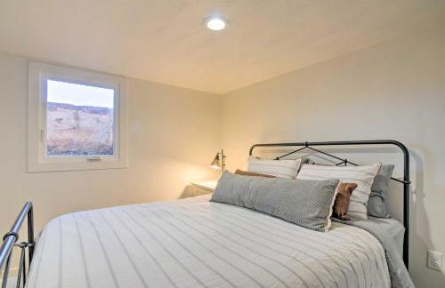 Modern Ranch House with Fire Pit and Valley Views - Foto 29