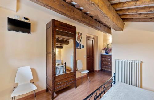 Beautiful Villa in Belforte All'isauro With Swimming Pool - Foto 28