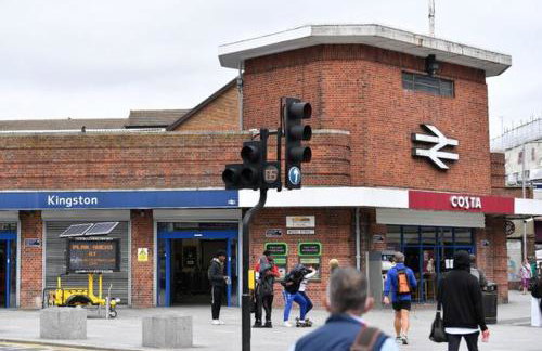 Surbiton Home with free parkings, Surbiton, Kingston upon Thames, Surrey, Greater London UK - Foto 65